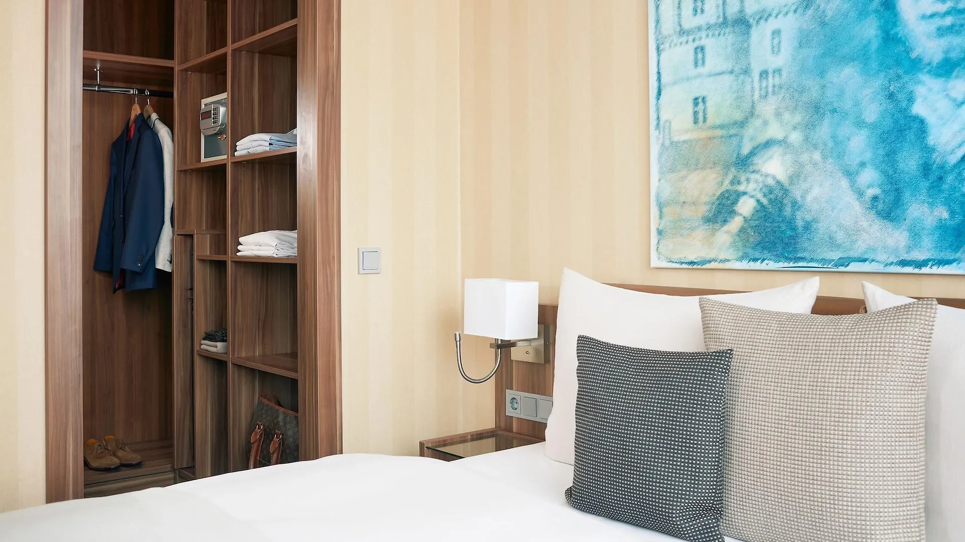 Living Hotel Duesseldorf  Dusseldorf