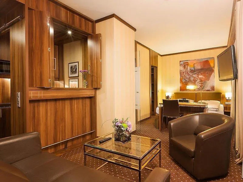 Living Hotel Duesseldorf 4*, Dusseldorf