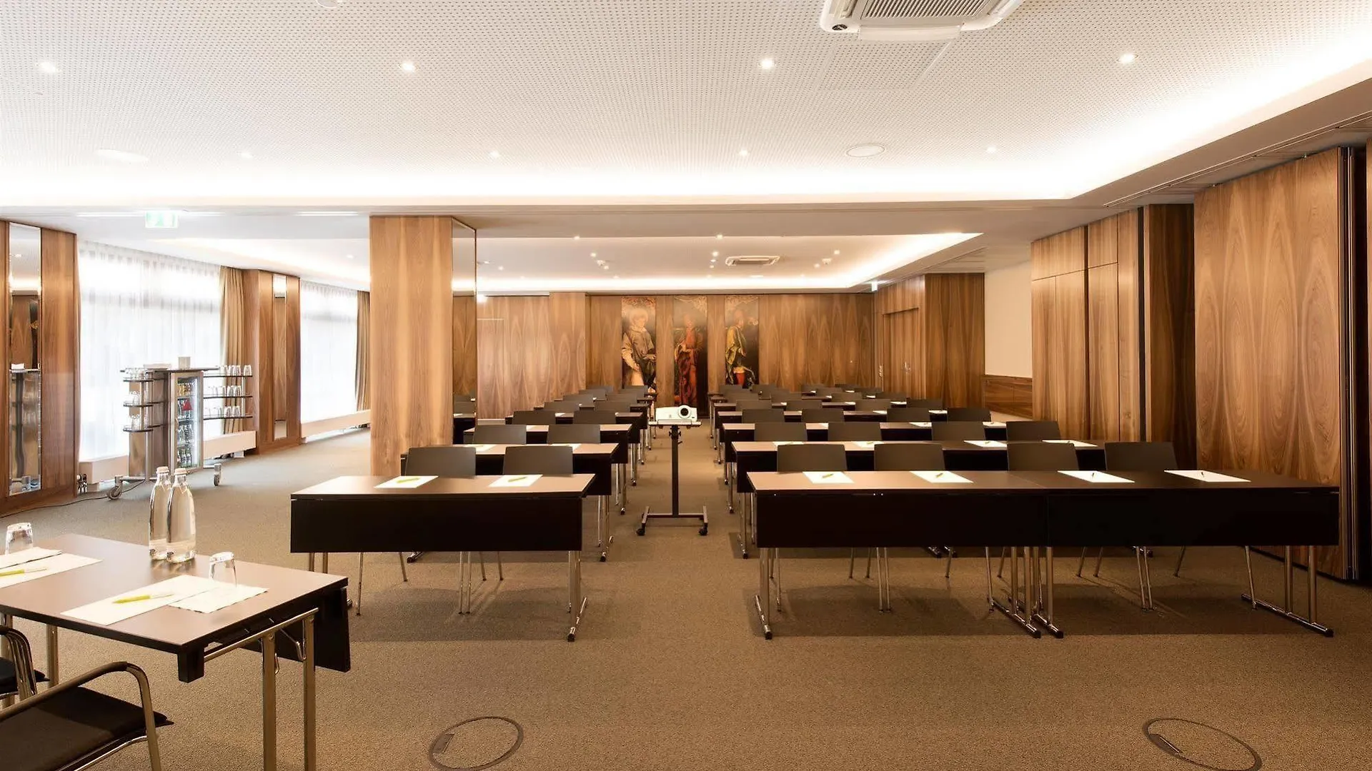 Living Hotel Duesseldorf 4*, Düsseldorf